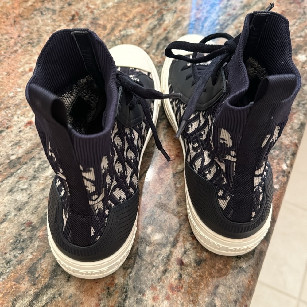 Dior sneakers use two times like new size 10 - Picture 6 of 7